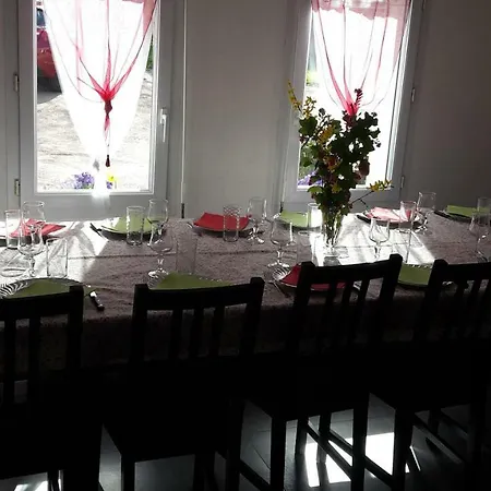Vakantiehuis De La Porte Rouge